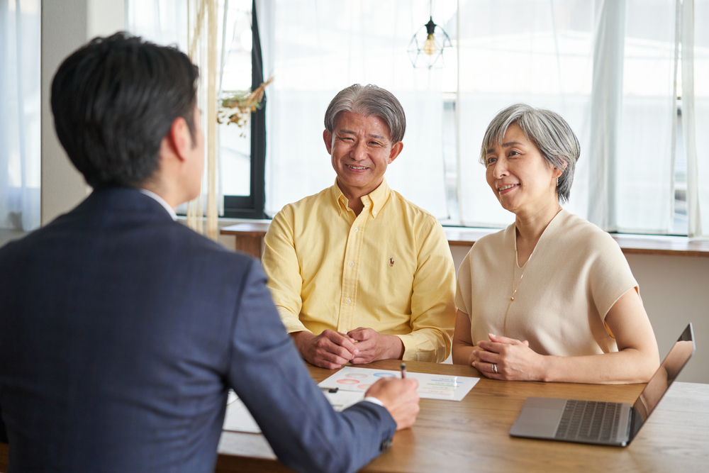 遺産相続で困ったらどこに相談する？行政書士に依頼するメリット・費用・手続きを徹底解説