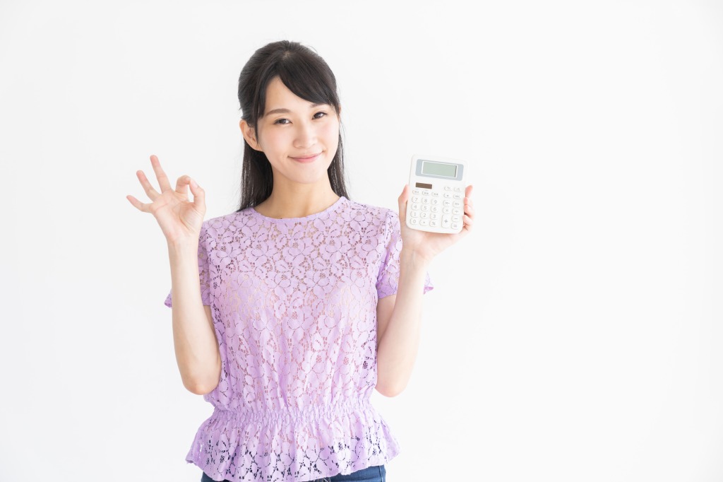 行政書士の費用が安いって本当？業務内容や他士業との比較、知っておきたい知識まで徹底解説！