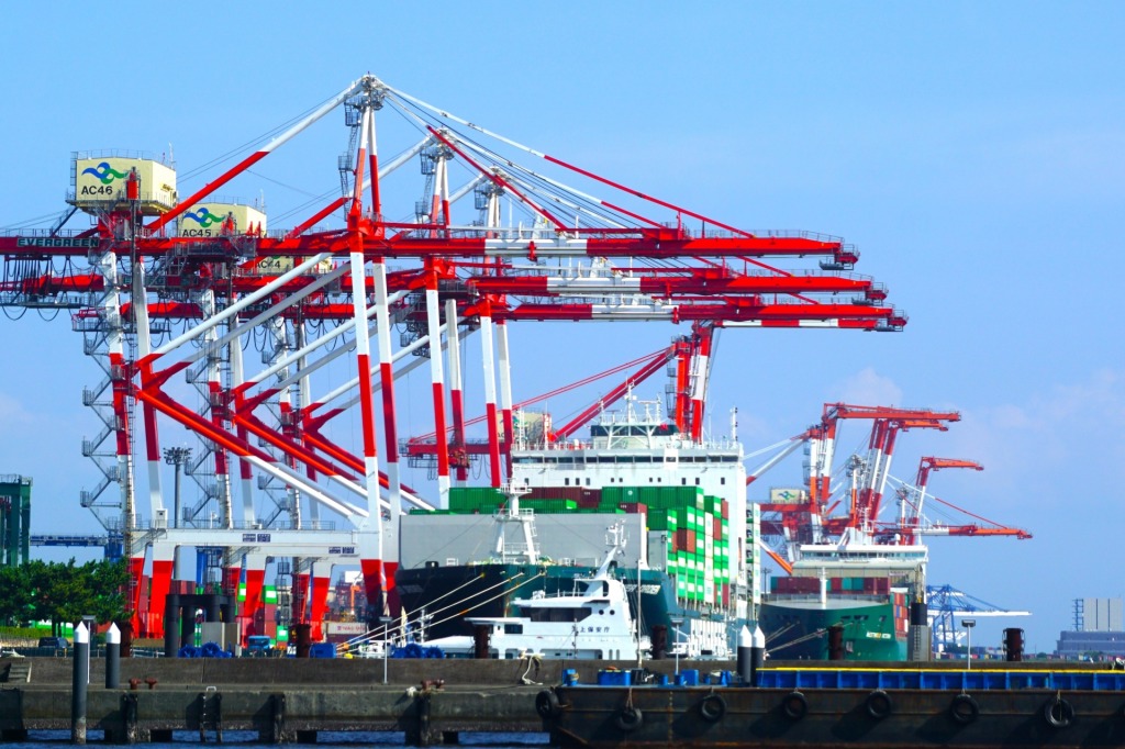 関税割当制度とは？制度の概要から対象品目、行政書士の役割などを徹底解説！